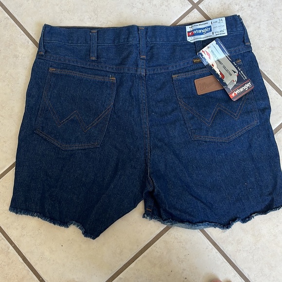 Wrangler Vintage Jean Cut-off Shorts - Picture 2 of 4